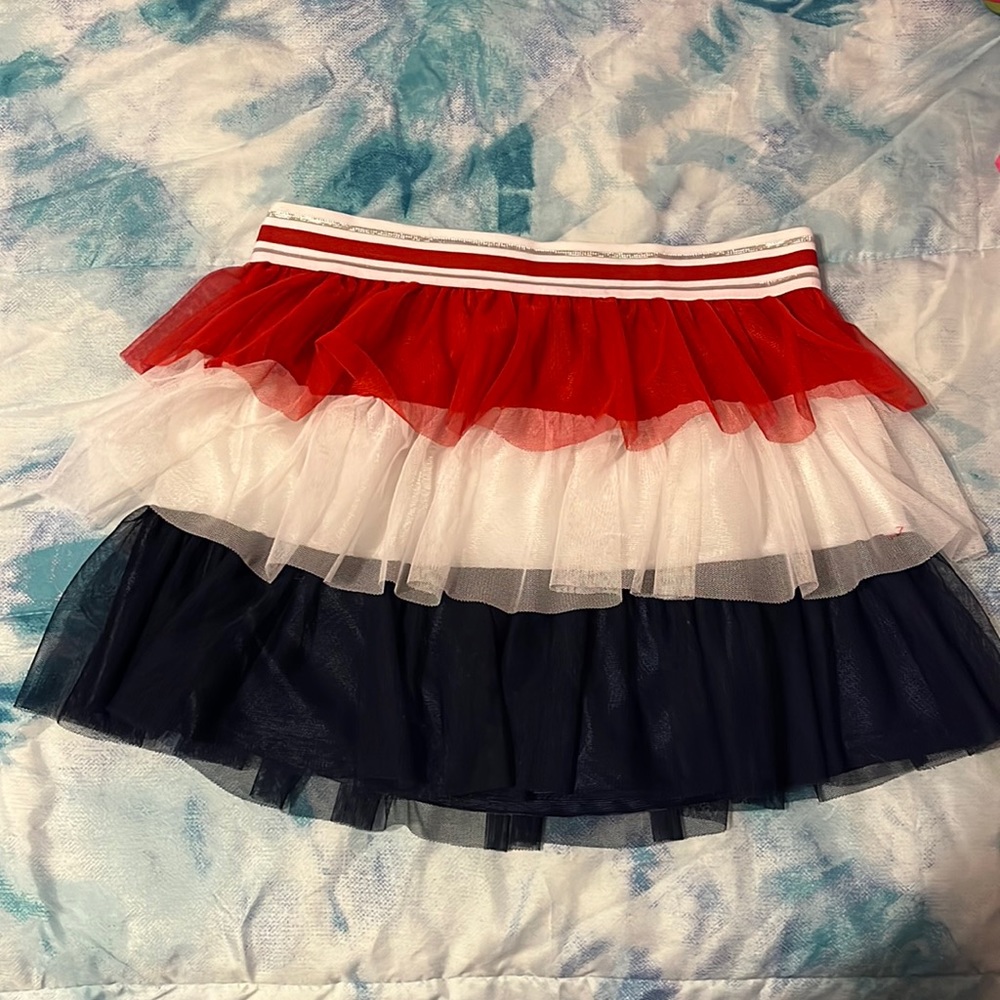 I’m selling the skirt it’s a size 10\12